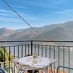 Renovated Barn Of The Year 1500 Apartment Moltrasio