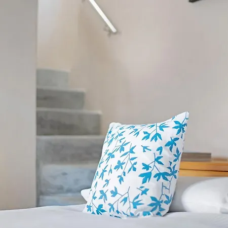 Renovated Barn Of The Year 1500 Мольтрасио