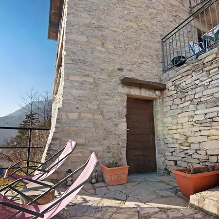 Apartamento Renovated Barn Of The Year 1500 Moltrasio